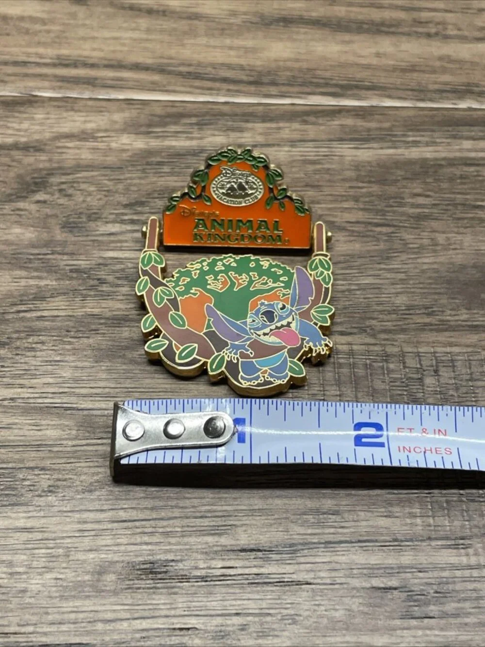 Disney Pin Stitch Park Icons Animal Kingdom Vacation Club DVC LE5000 KG JD